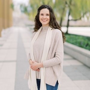 Meet your Posher, Mara